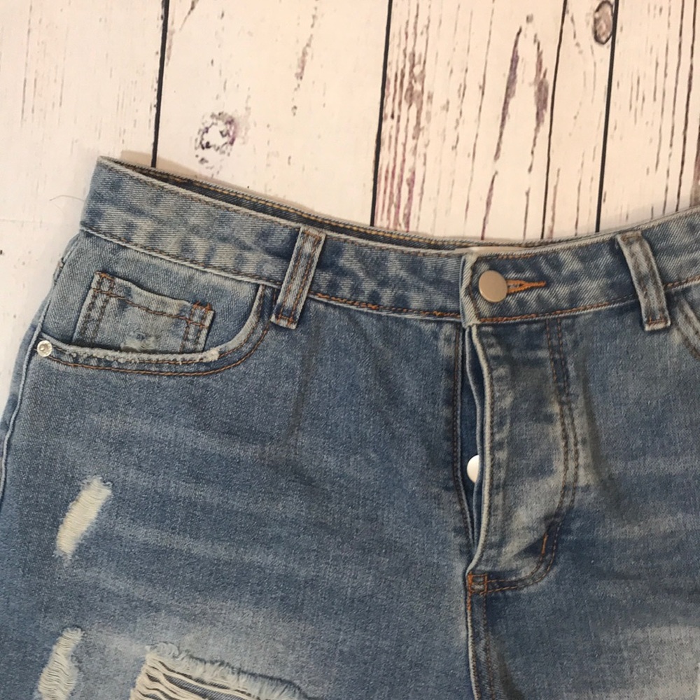 Jean shorts - Picture 3 of 6
